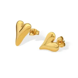 🎁 Chloe Heart Earrings (100% off)