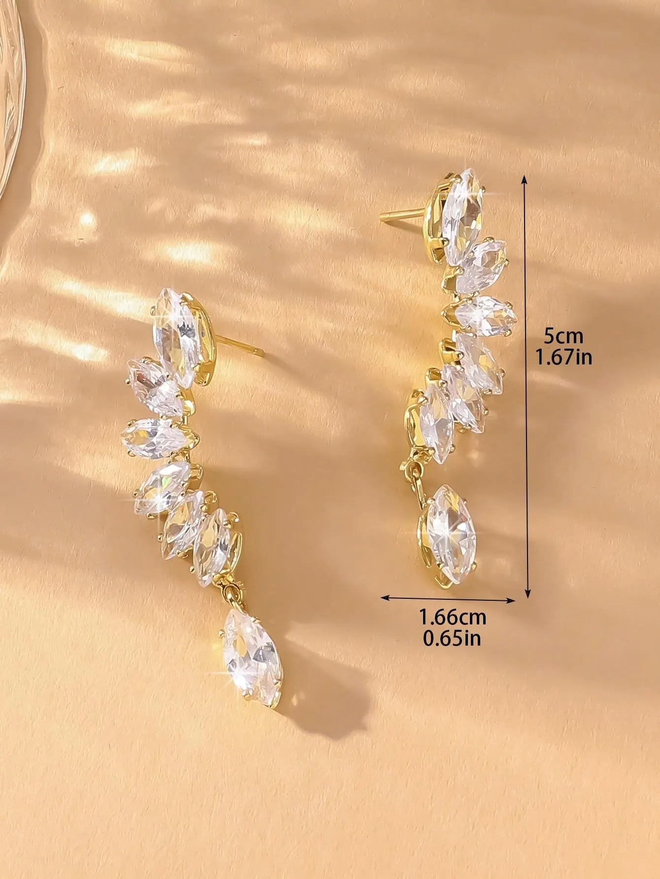 1 Pair Fashionable Zirconia Hoop Earrings, Elegant And Versatile, Suitable For Women, Suitable For Daily Wear, Parties, Valentine's Day, Dates, Music Festivals, And As Decorative Gifts