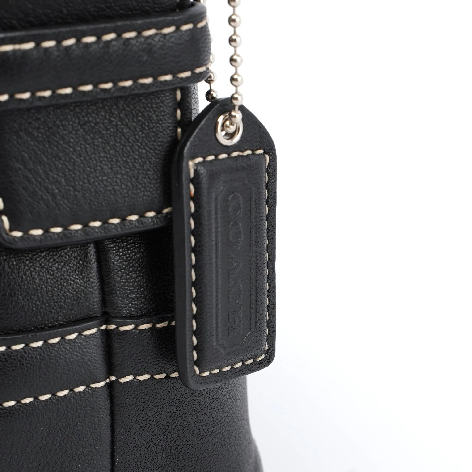 3653 Black Leather Soho Shoulder Bag