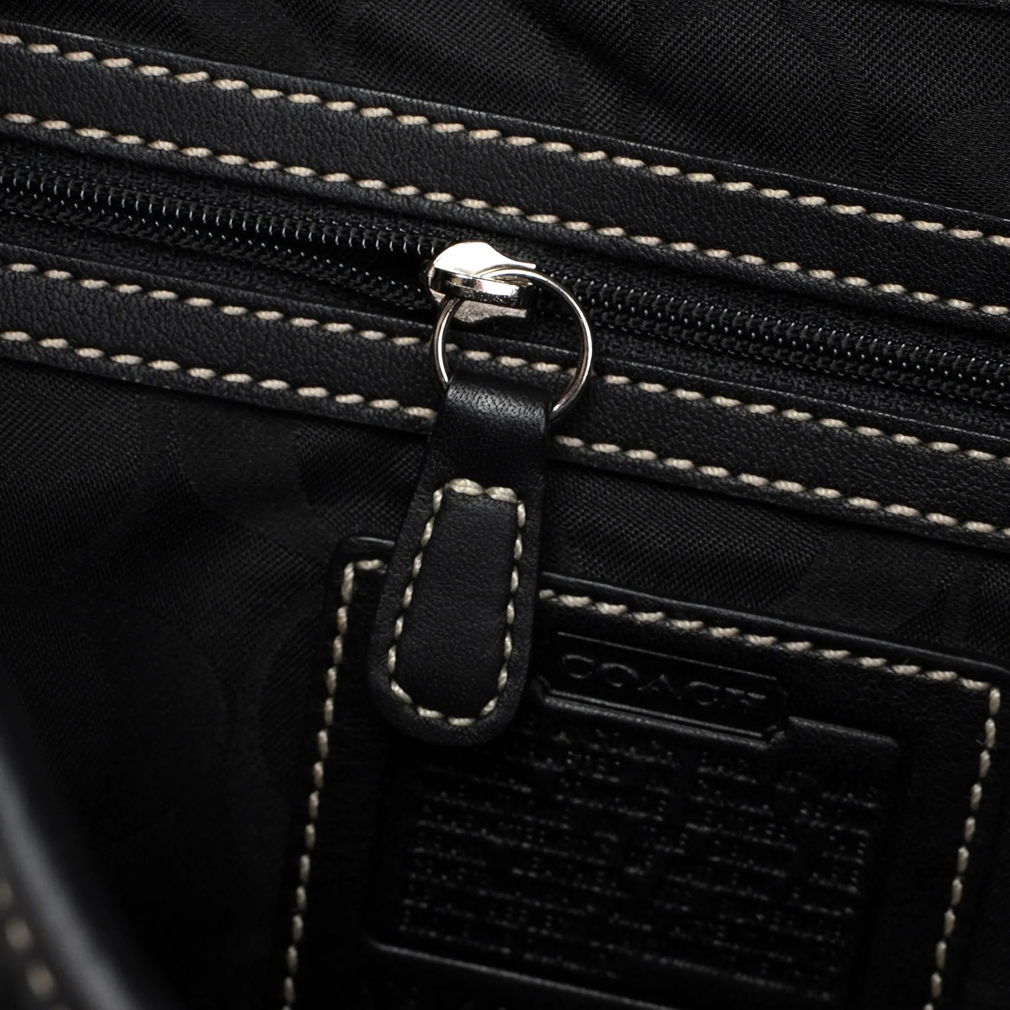 3653 Black Leather Soho Shoulder Bag