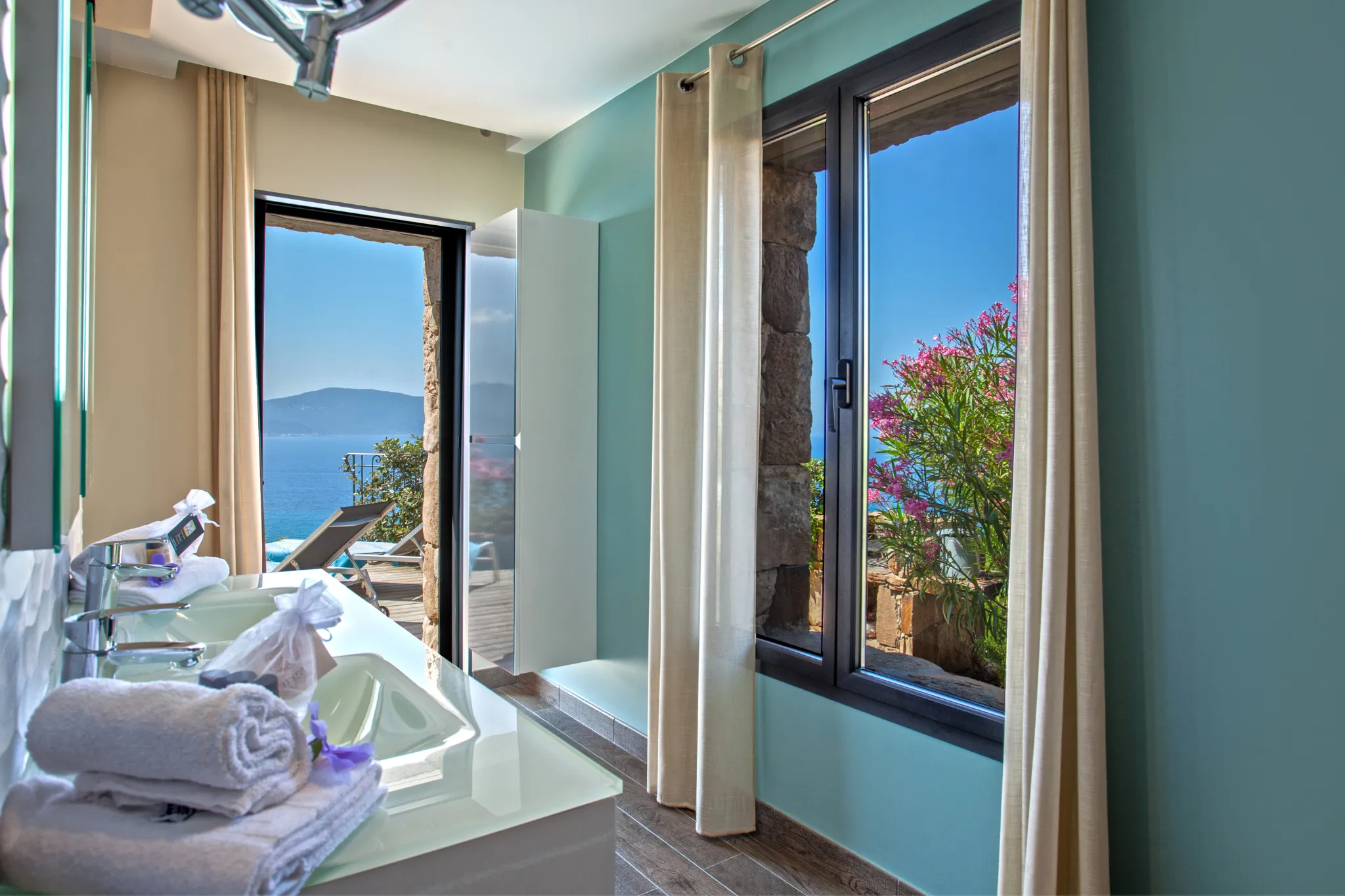 5* Coaching - Personal Growth Experience in Corsica with Valérie Orsoni & Zuliya Khawaja