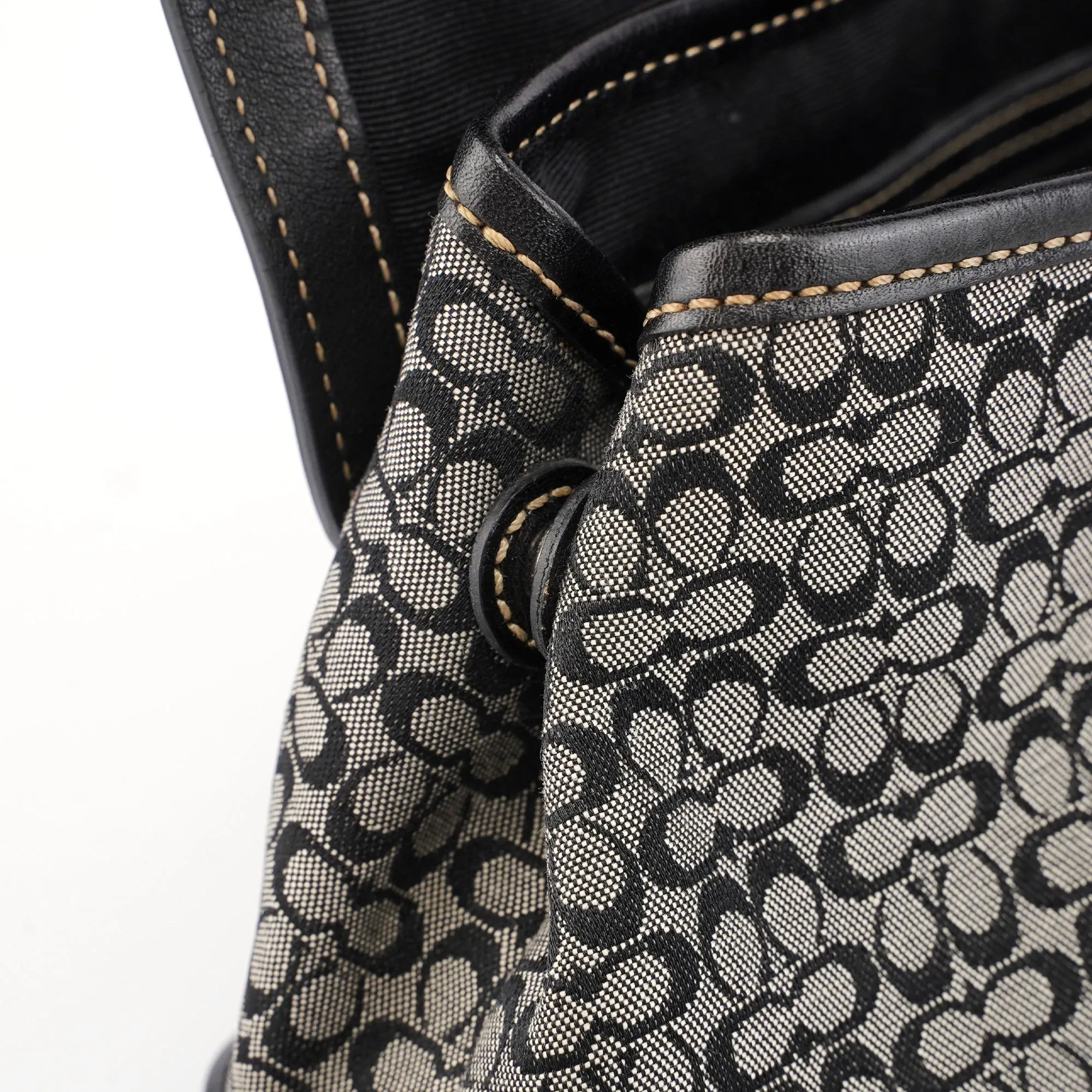 7078 Grey Signature C Soho Top Handle Bag