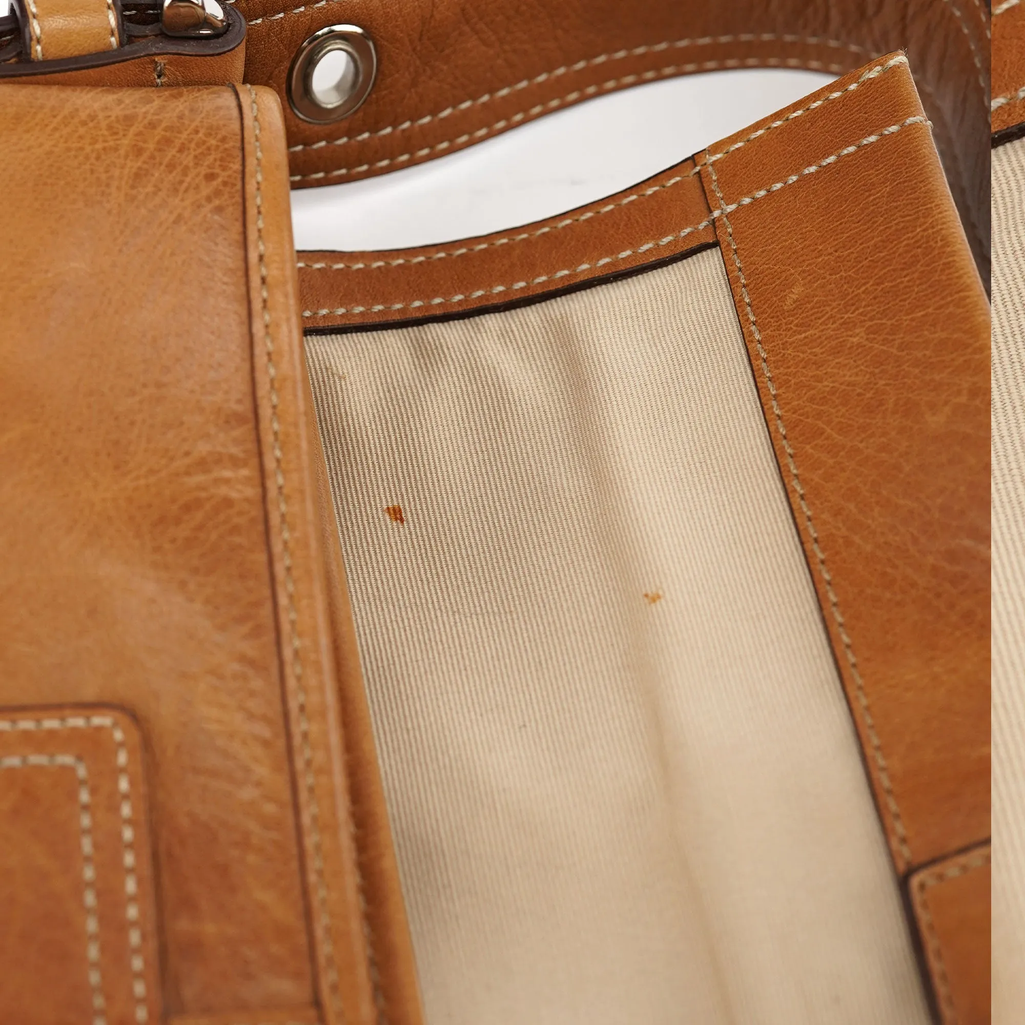 8A05 Brown Leather Soho Shoulder Bag