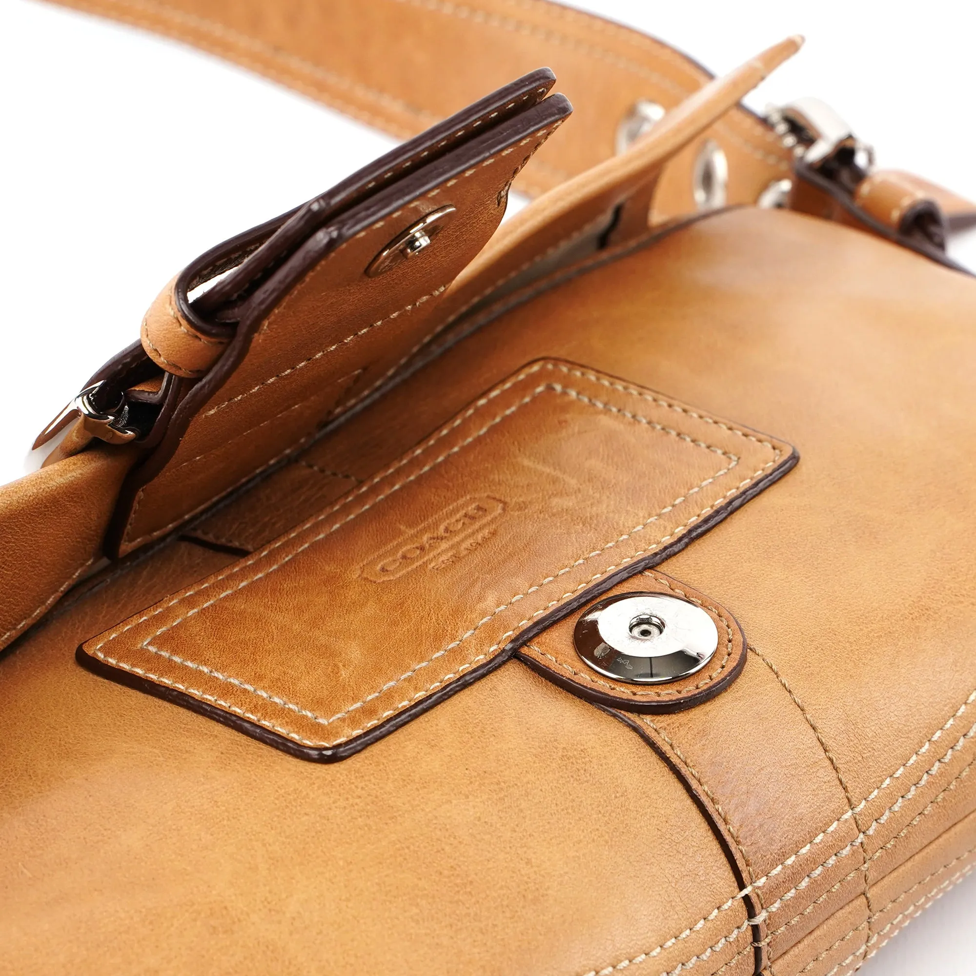 8A05 Camel Leather Soho Shoulder Bag