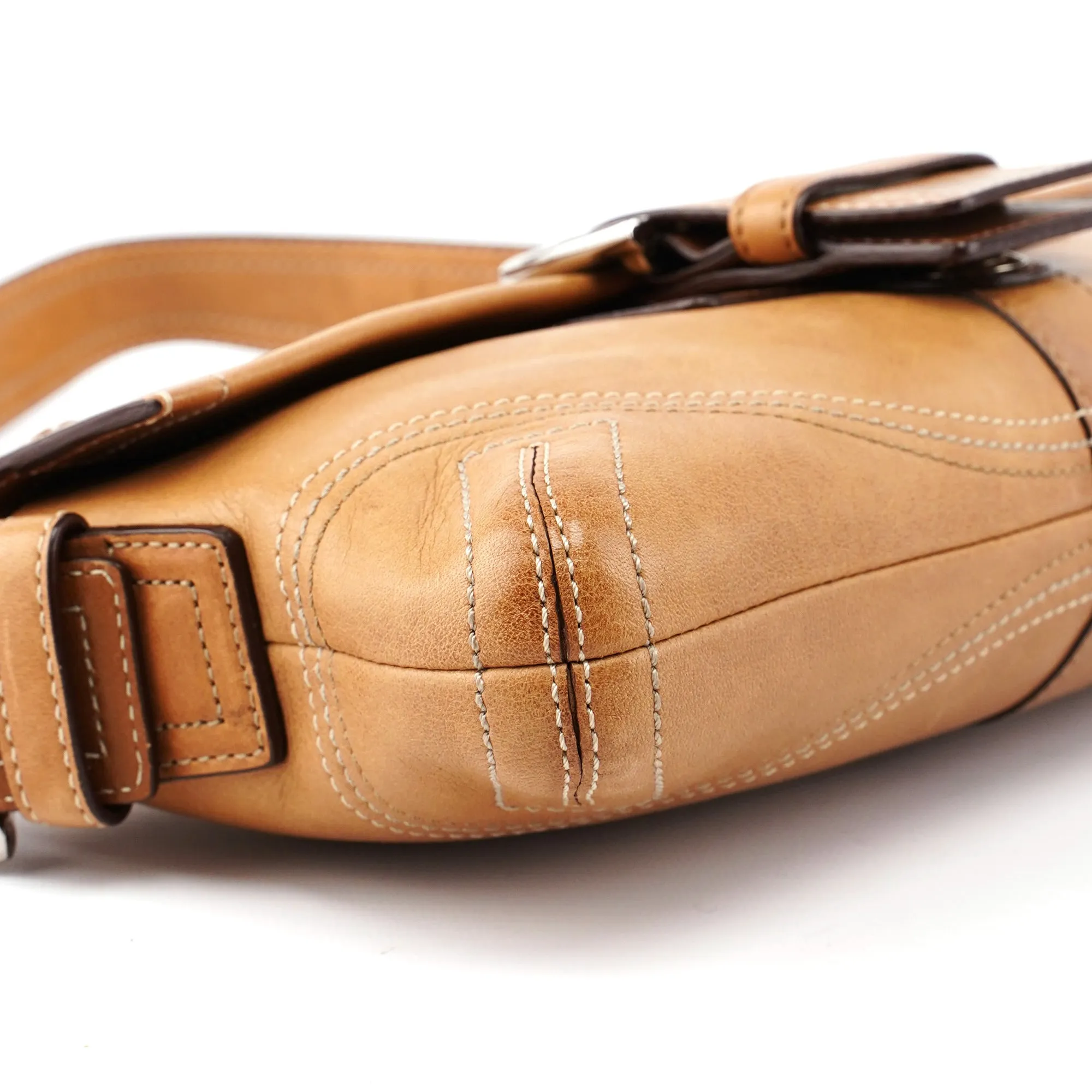 8A05 Camel Leather Soho Shoulder Bag