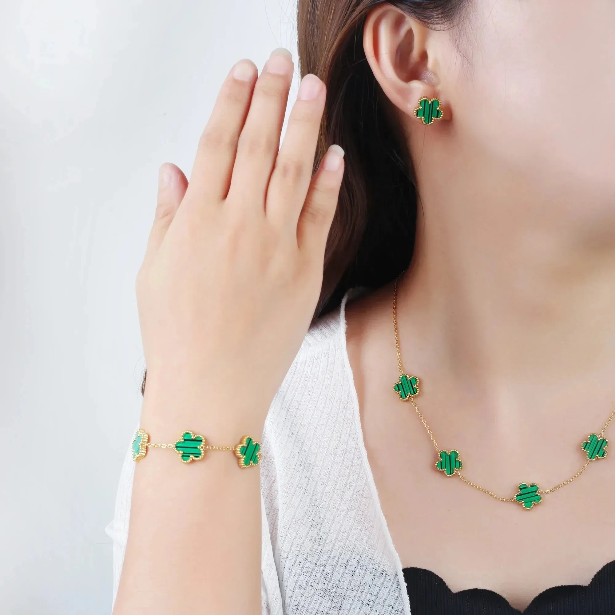 Adjustable New Design Gold Plated Stainless Steel 316L Plant Flower Bracelet With Five Leaf Petals Women's Luxury Gifts Clover
