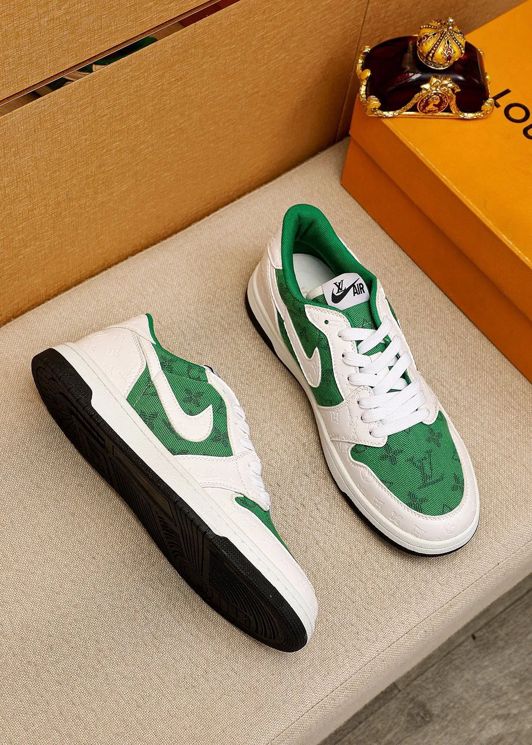 AIR FORCE LV MONOGRAM SNEAKER WHITE GREEN