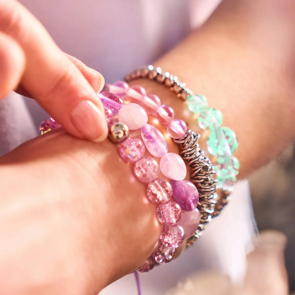 Amethyst | Gold | Gemstone Pebble Macrame Bracelet