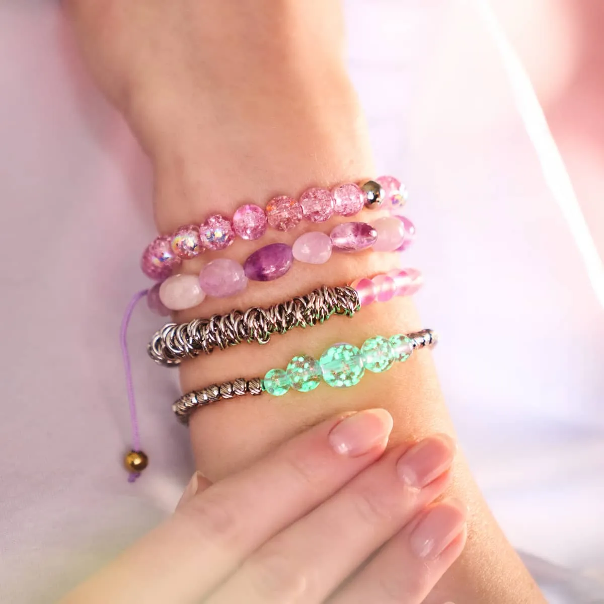 Amethyst | Gold | Gemstone Pebble Macrame Bracelet