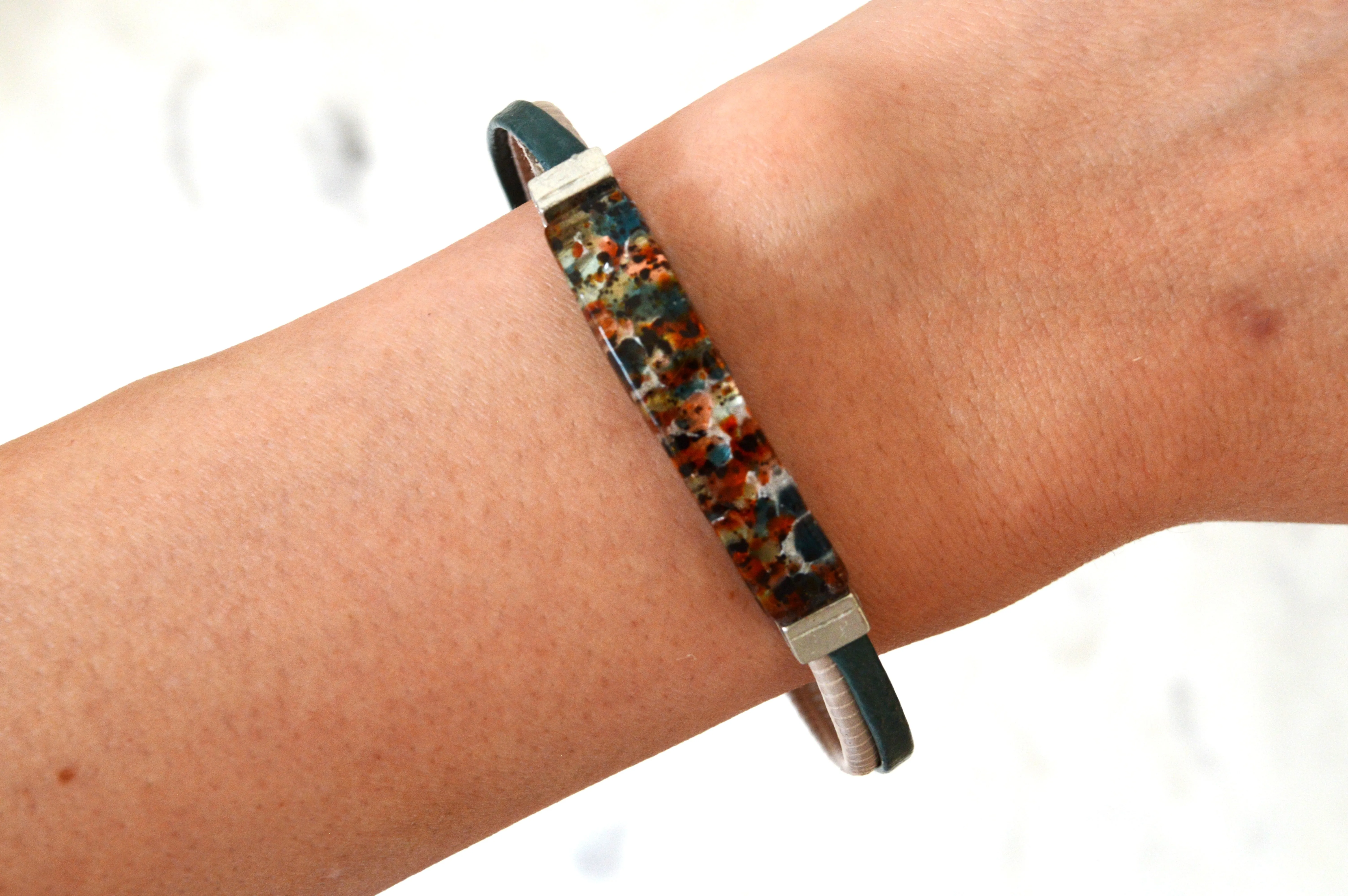 Axia Simple Luxury Bracelet - Azurine