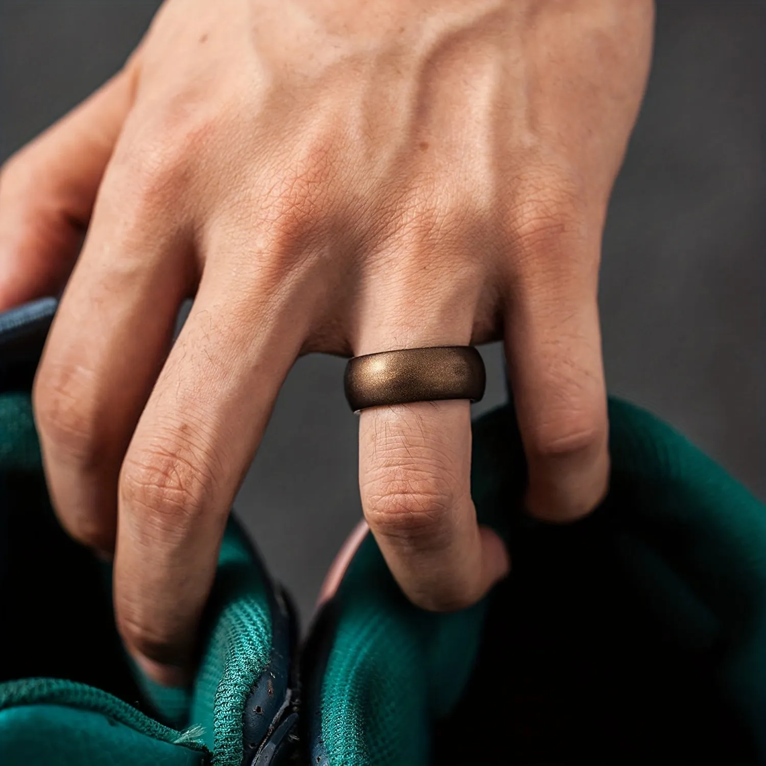 Breathable 8mm Wide Men's Silicone Sport Ring