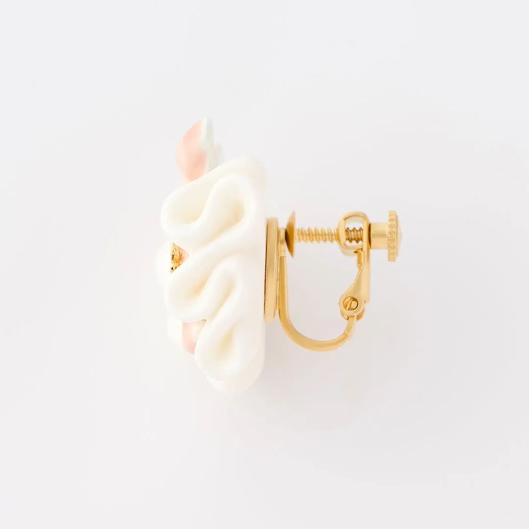 Butterfly Cream Clip-On Earring (Pink / Single)【Japan Jewelry】