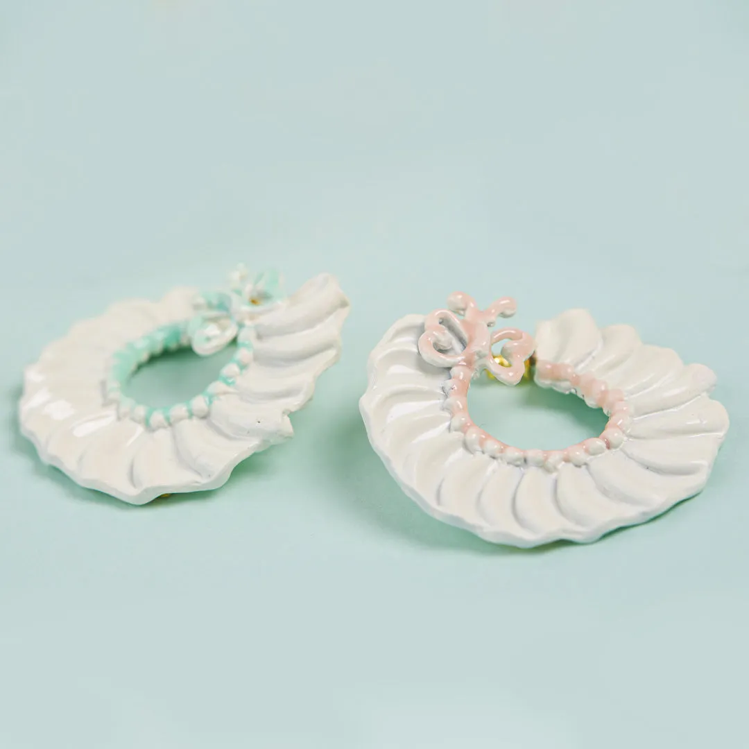 Butterfly Cream Hoop Pierced Earrings (Pair)【Japan Jewelry】