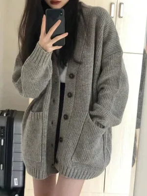 Cárdigan Oversize y Tops de Manga Larga en Cherry Vibes
