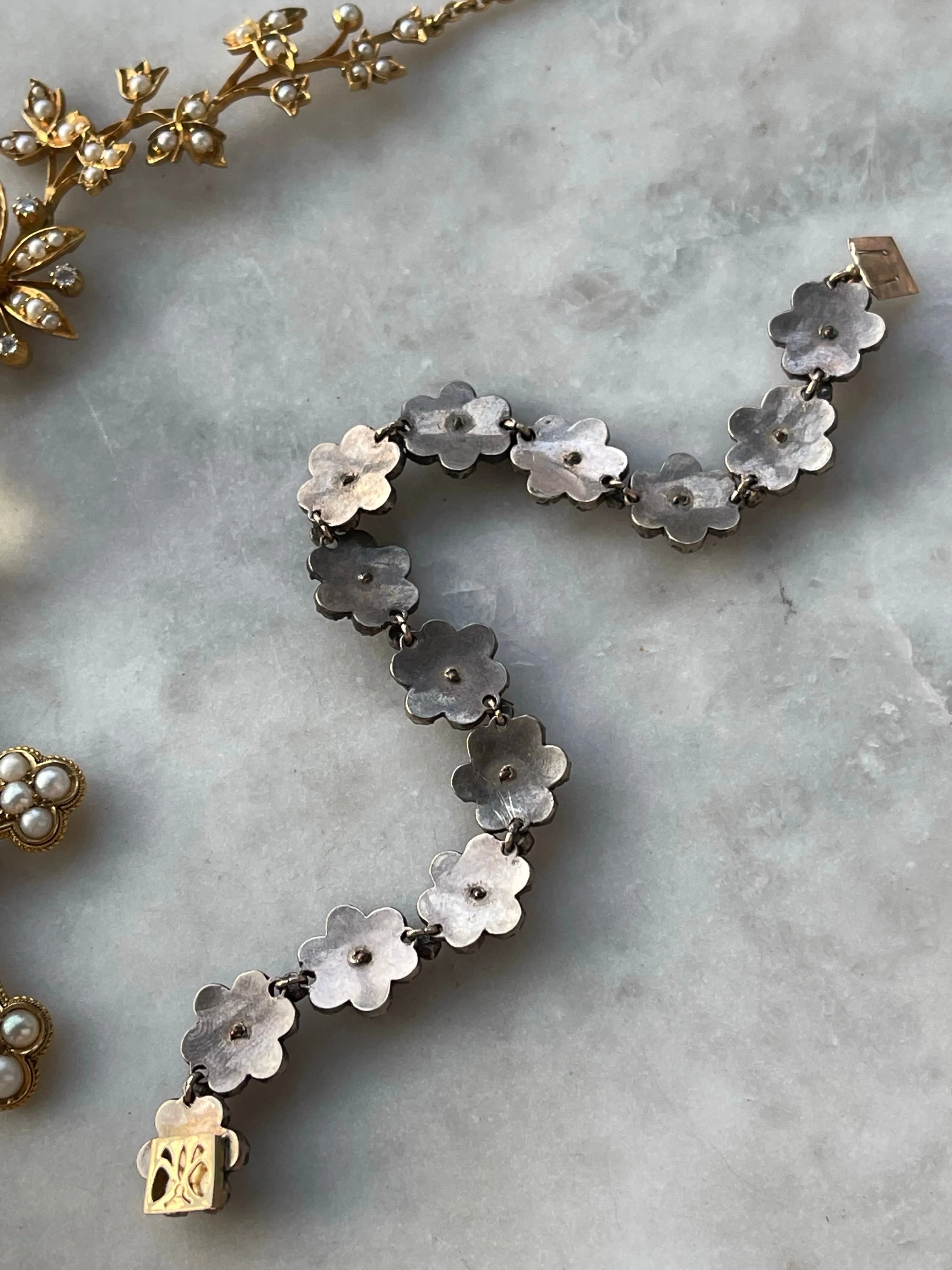 Delightful Bohemian Garnet Daisy Chain Bracelet   Delightful Bohemian Garnet Star in Low Grade Silver