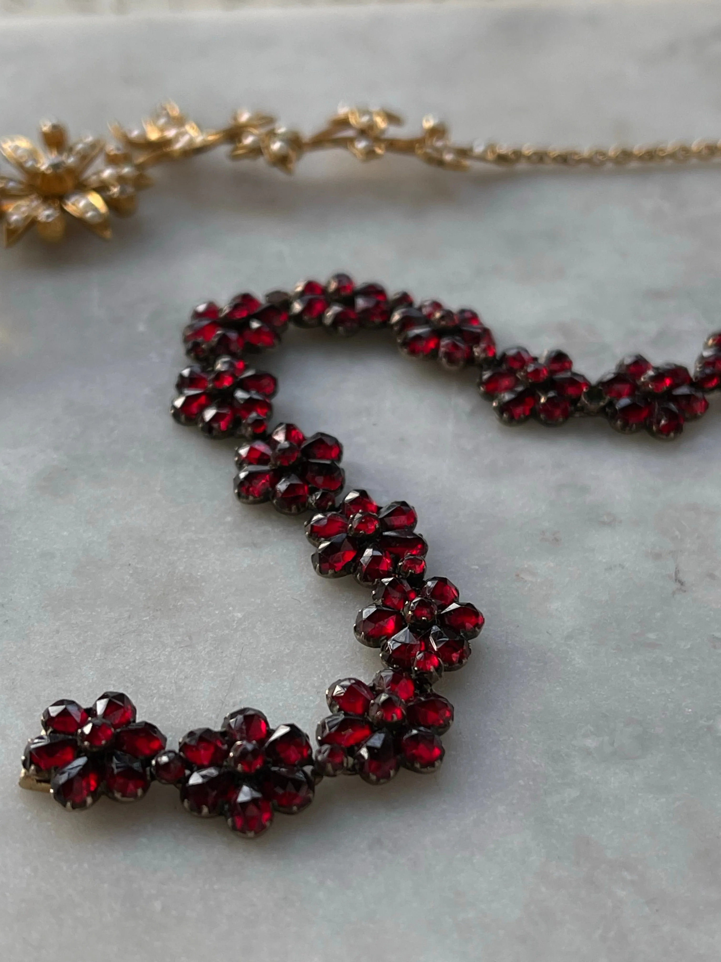 Delightful Bohemian Garnet Daisy Chain Bracelet   Delightful Bohemian Garnet Star in Low Grade Silver