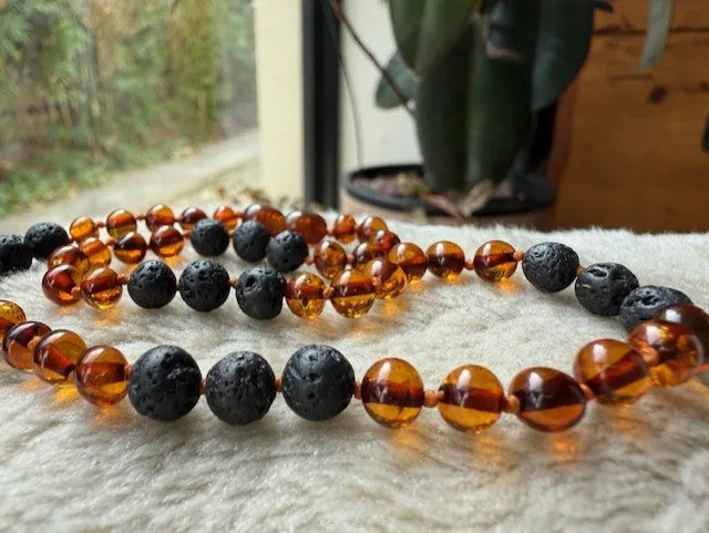 Diffuser necklace with Amber for babies