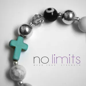 Dreamer / Beaded Charm Bracelet