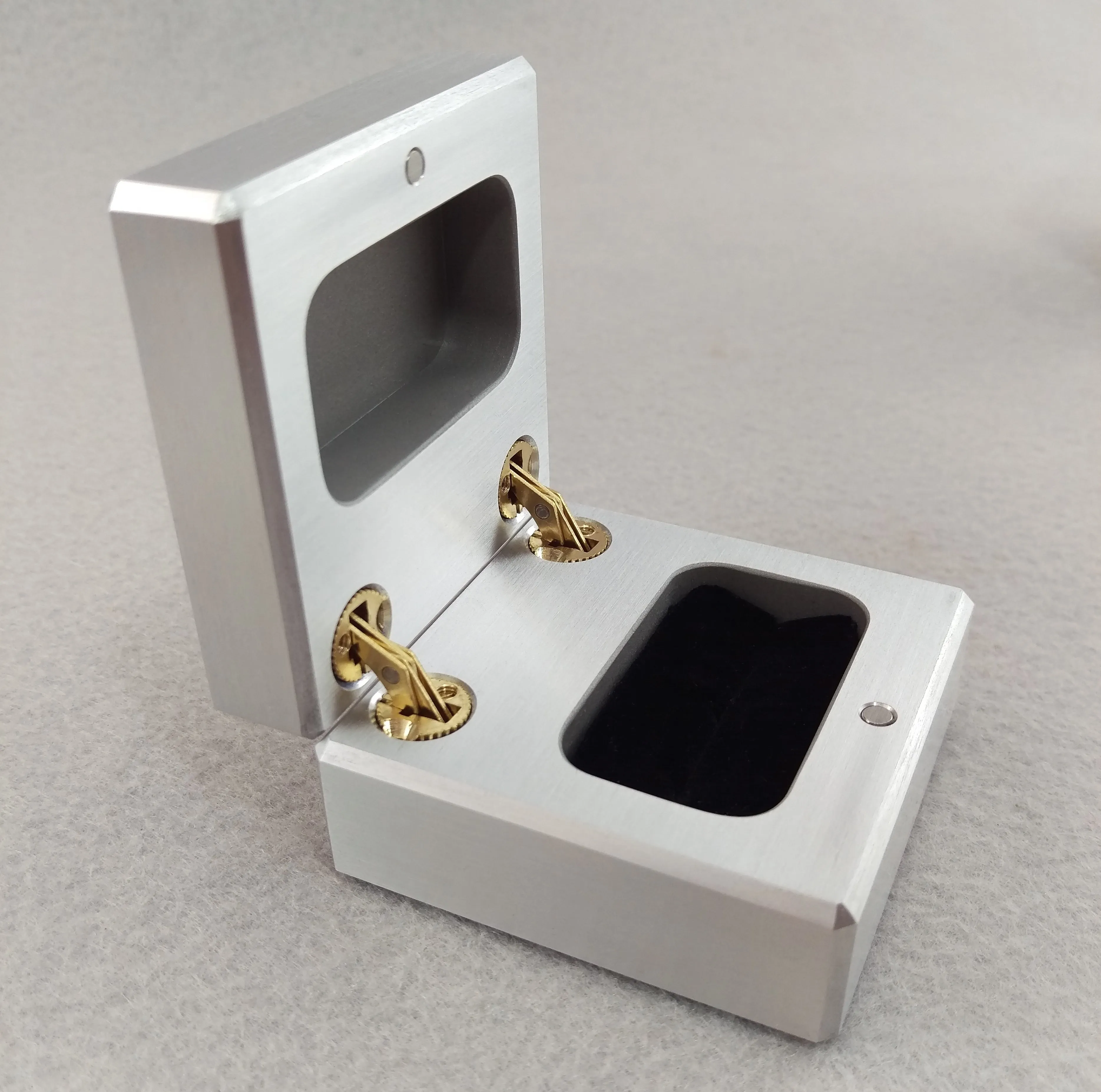 Dune Poison Tooth Box - Featured in new 2021 Dune movie- Engagement Ring Box - Earring Box