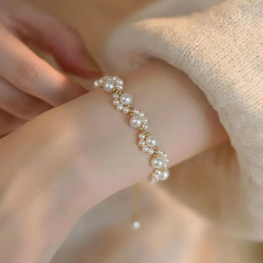 Elastic White Pearl Beads Bracelet for Women