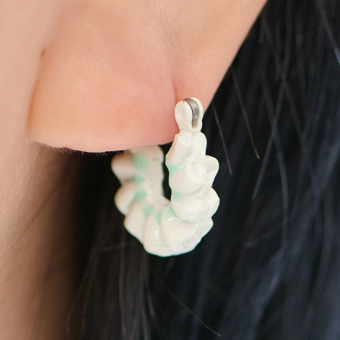 Frill Cream Small Hoop Pierced Earring (Mint / Single)【Japan Jewelry】