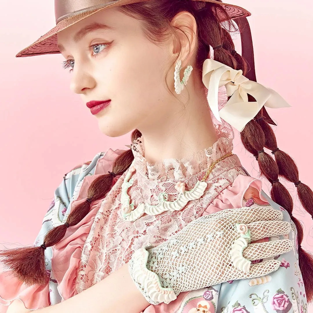 Frill Rose Cream Necklace【Japan Jewelry】