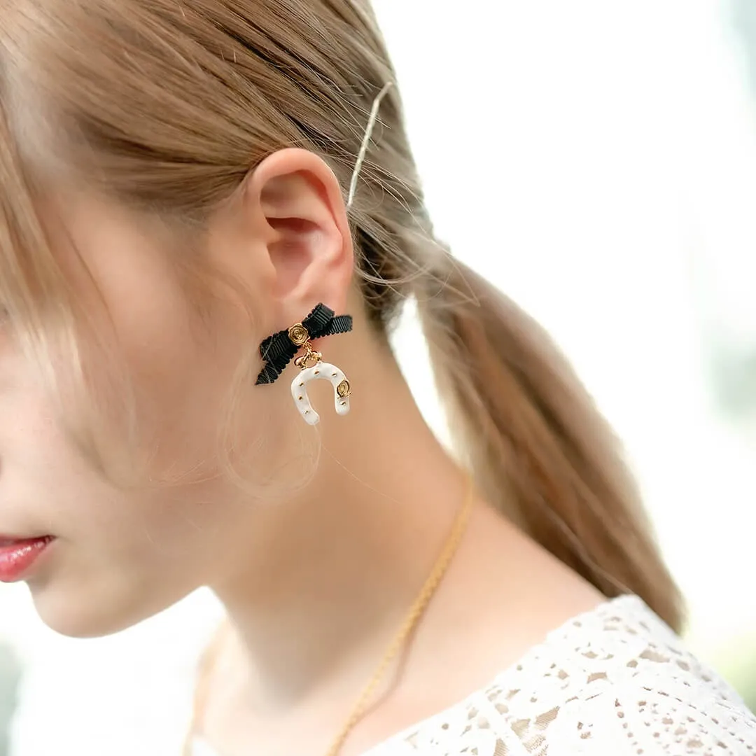 Horseshoe Feve Pierced Earring (Single)【Japan Jewelry】
