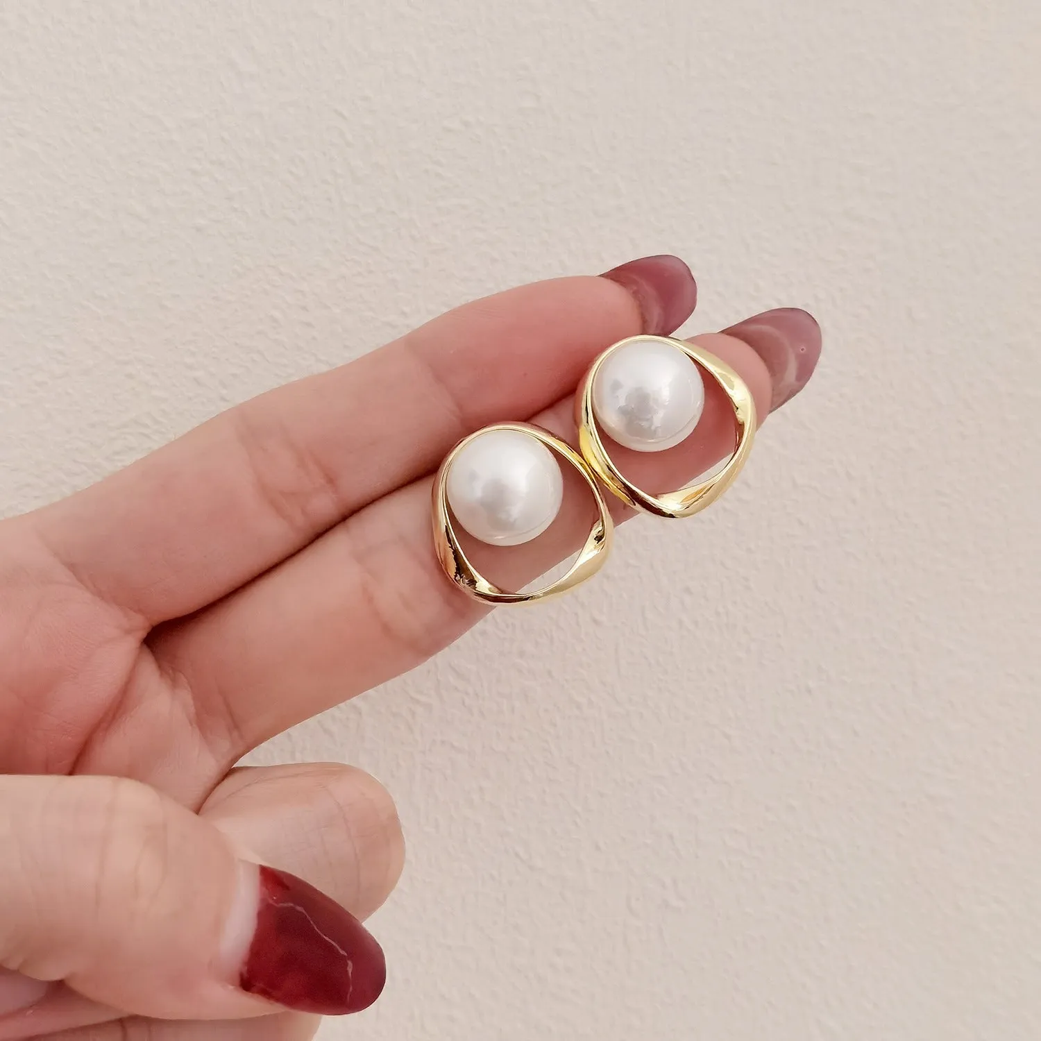 Irregular Geometric Pearl Hollow Stud Earrings
