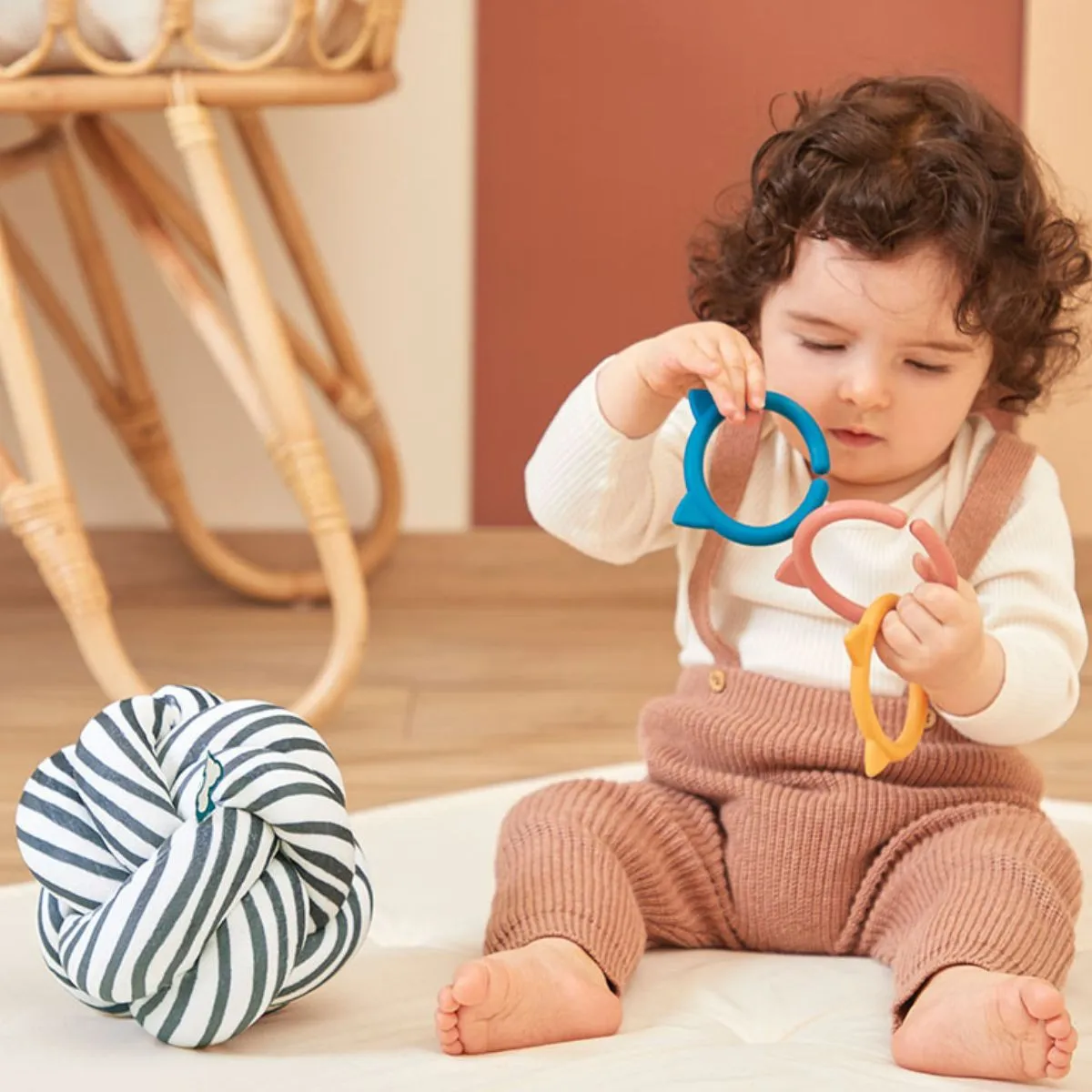 Kaloo Stimuli Giant Sensory Ball