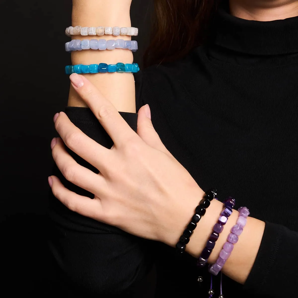 Light Blue Quartz | Silver | Gemstone Pebble Macrame Bracelet