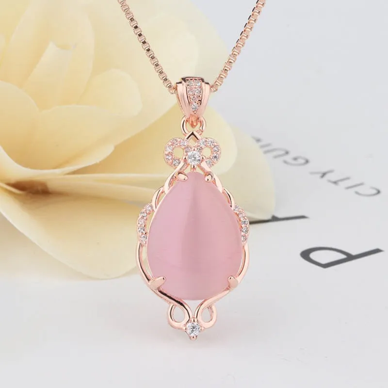 Mother’s Love 14k Gold Necklace