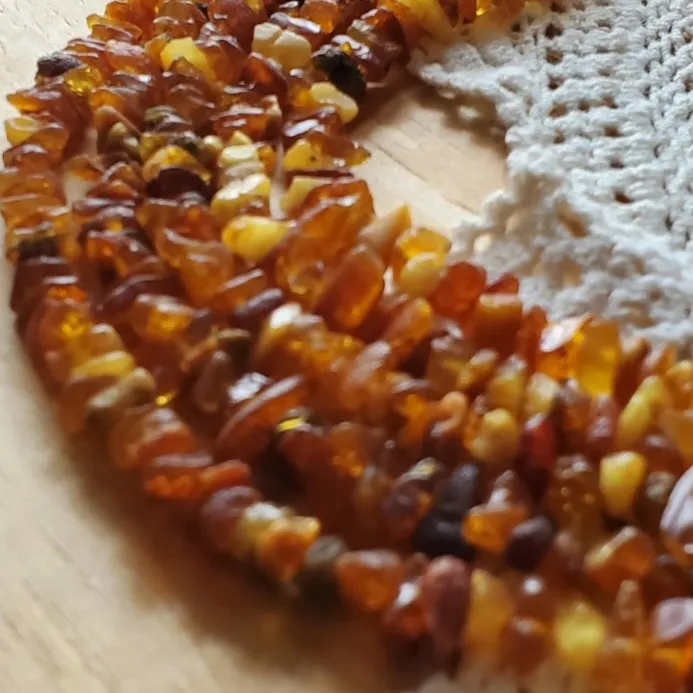 Ordinary Magic / Designer Jewelry Raw Amber Stone Hypoallergenic Necklace with Natural Amber Nuggets Gift for Momen