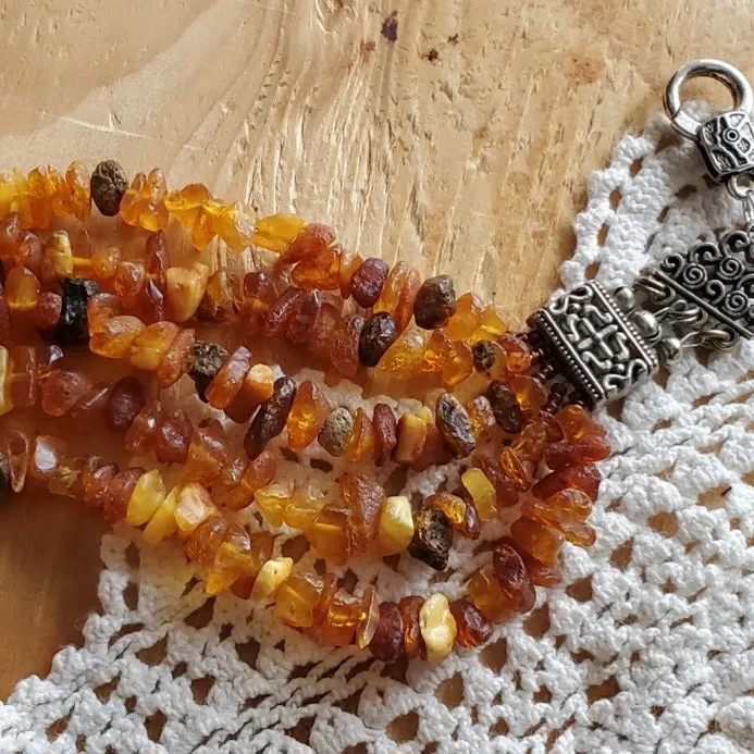 Ordinary Magic / Designer Jewelry Raw Amber Stone Hypoallergenic Necklace with Natural Amber Nuggets Gift for Momen