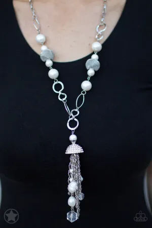 Paparazzi - Designated Diva  - White Pearl Necklace