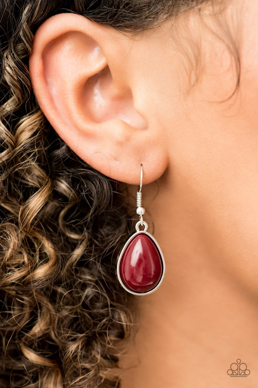 Paparazzi  - Shop Til You TEARDROP - Red Necklace
