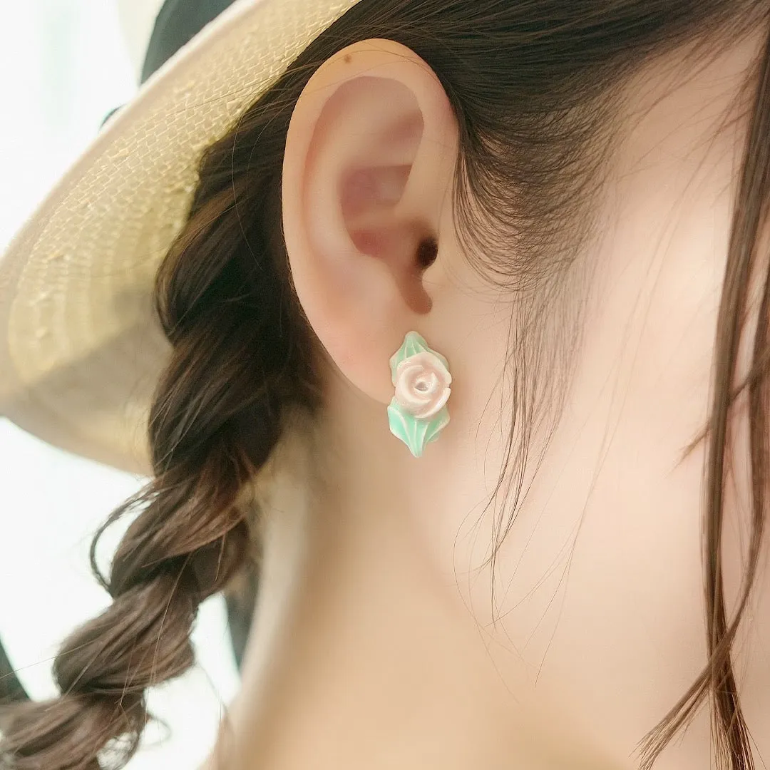 Rose Cream Pierced Earrings (Pair)【Japan Jewelry】
