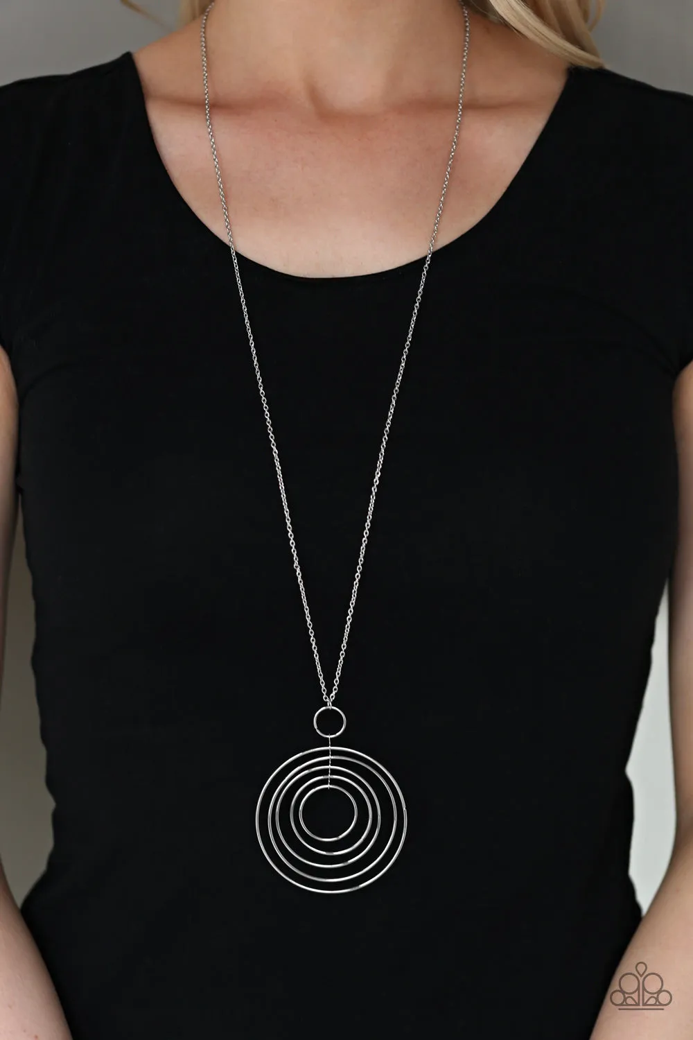 Running Circles In My Mind Silver Necklace Paparazzi