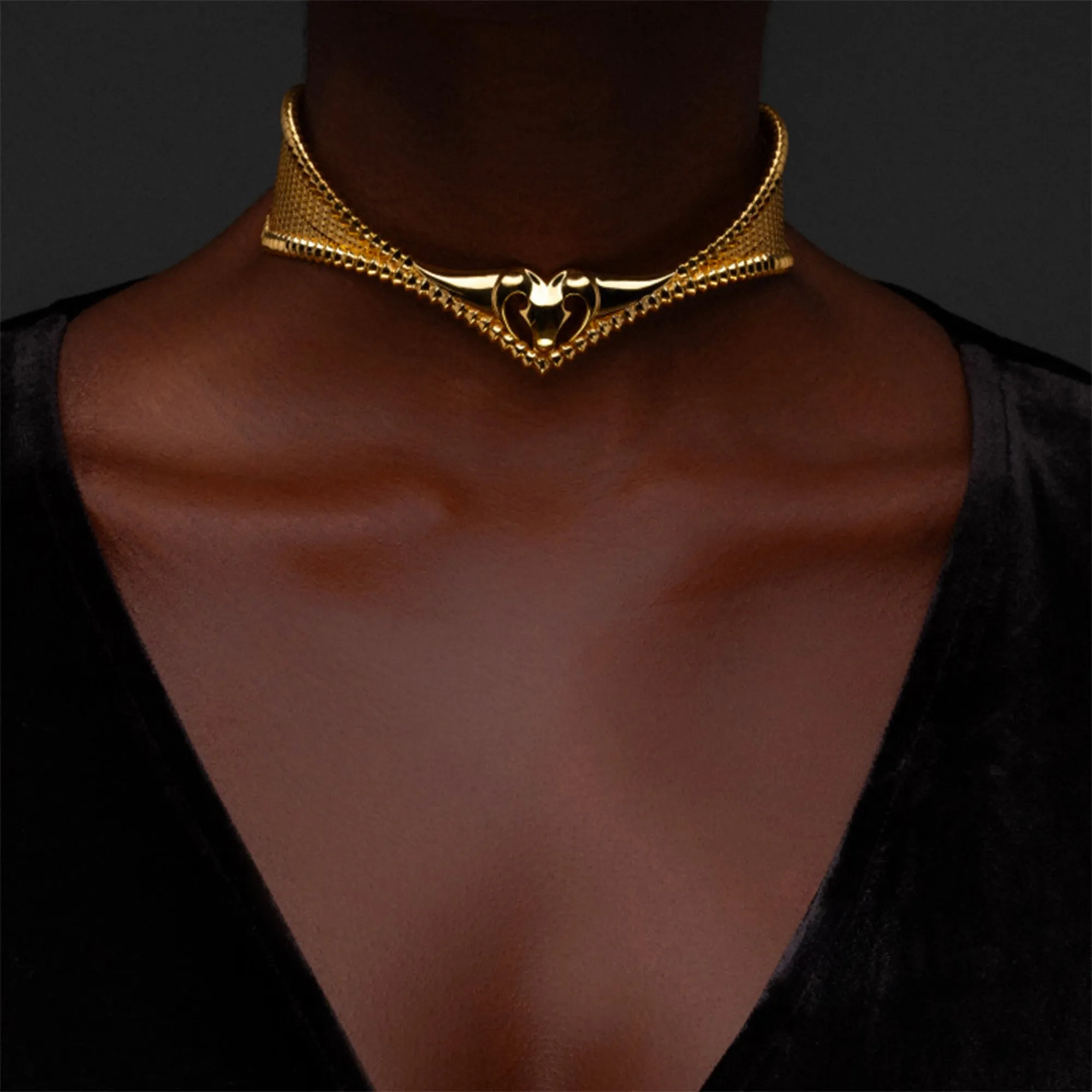 The Izar Choker