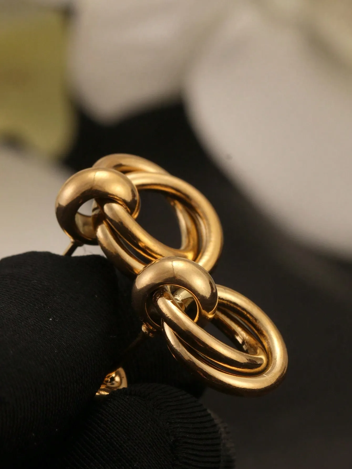 Titanium Twisted Hoop Earrings With 18K Gold