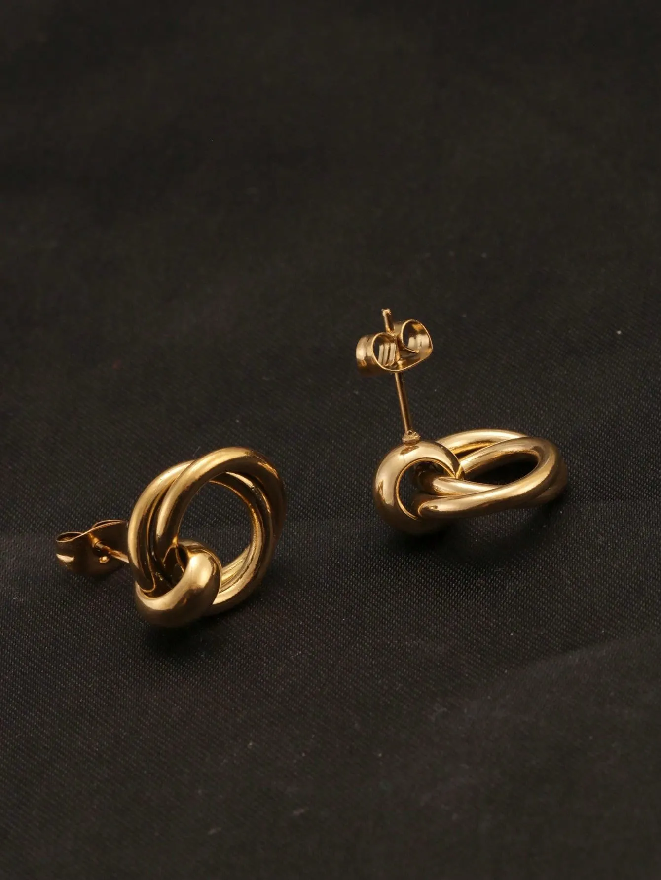 Titanium Twisted Hoop Earrings With 18K Gold
