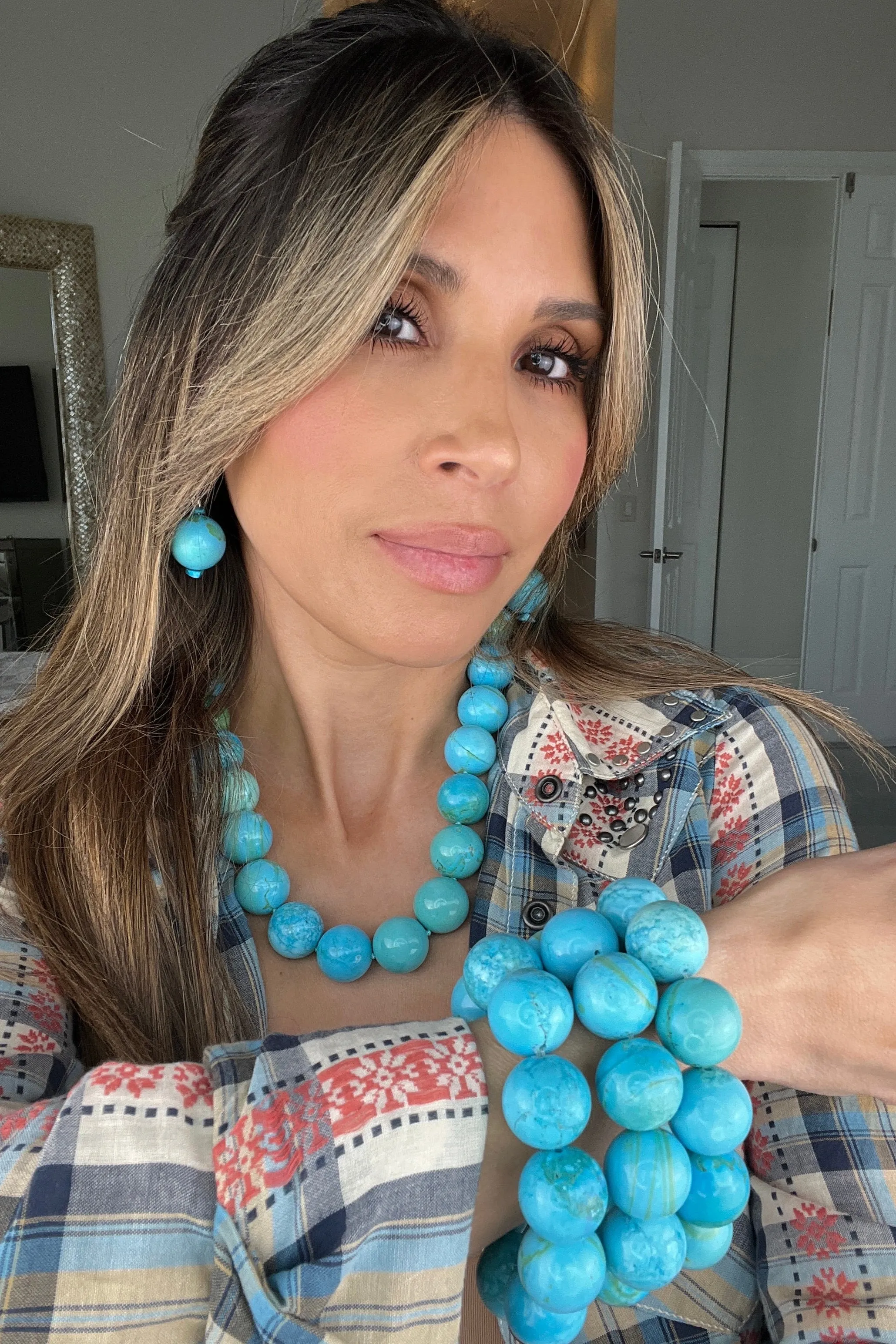 Turquoise 20mm Howlite Gemstone Short Necklace