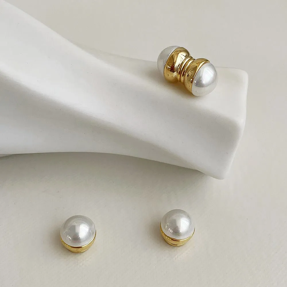 Vintage Design  Pearl Magnet Earrings
